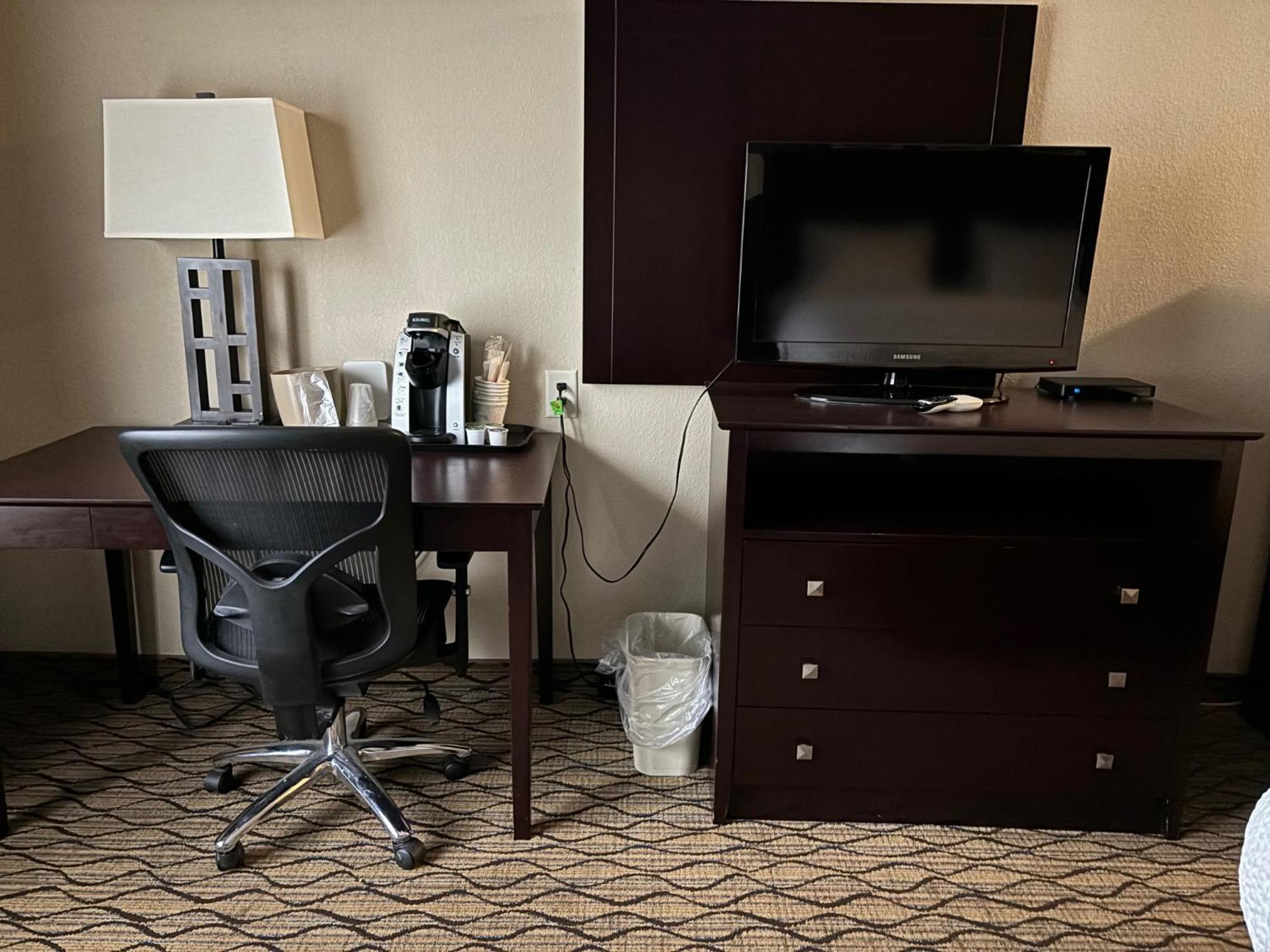 Holiday Inn Express Belle Vernon Εξωτερικό φωτογραφία