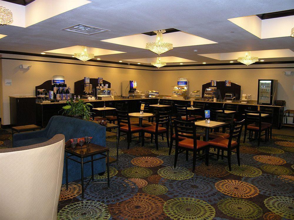 Holiday Inn Express Belle Vernon Εξωτερικό φωτογραφία